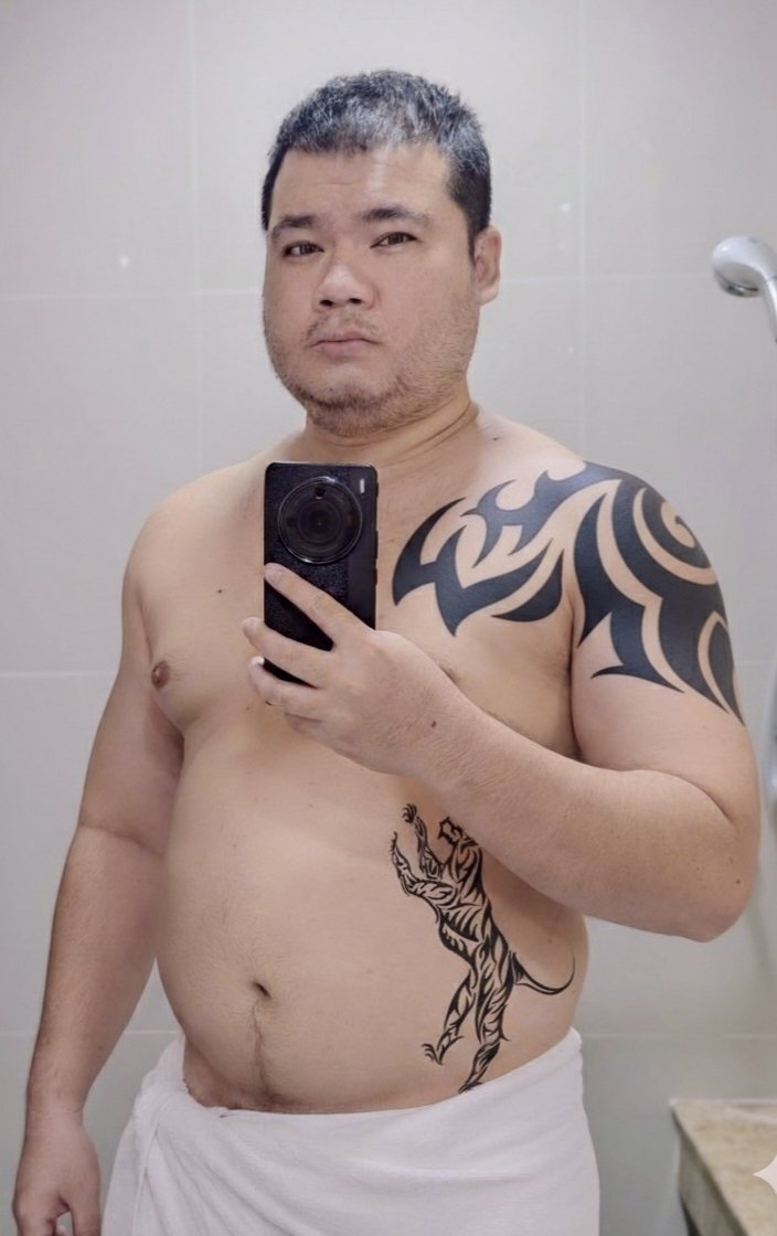 ddarkkmode's tweet photo. วันนี้โสดครบ 5 ปีแล้ว ตอนที่ตัดสินใจย้ายมาอยู่สุราษ ก็ทำใจไว้แหละว่าคงโสดนาน แต่ก็ไม่คิดว่าจะนานขนาดนี้555

แต่ 5 ปีที่ผ่านมาก็สนุกดี ได้ทำอะไรหลายๆอย่างที่ไม่เคยทำ ได้ค้นพบความชอบใหม่ๆ เอาจริงๆก็อยู่คนเดียวได้นี่หว่า https://t.co/nfHOJtrNg8