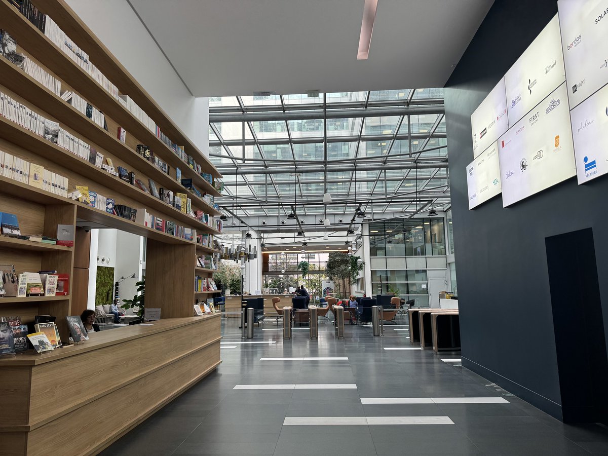 ActuaLitte's tweet image. Editis : quelle sécurité pour le retour des salariés après les travaux ? actualitte.com/a/EsuuPJ2U #edition #groupe #editis #travaux #salaries #vacances #CMIFrance #direction