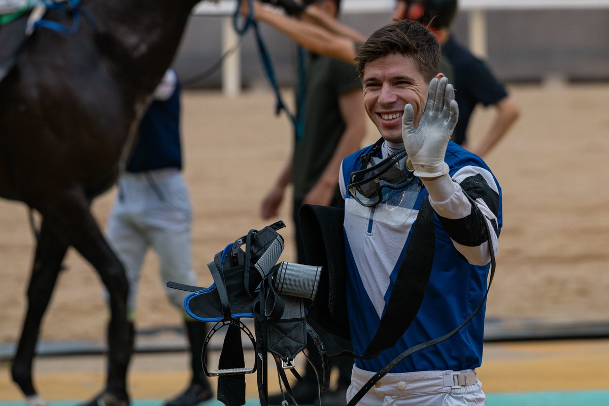 JRA(일본)트로피 특별경주
사탕소녀 그리고 푸르칸 기수