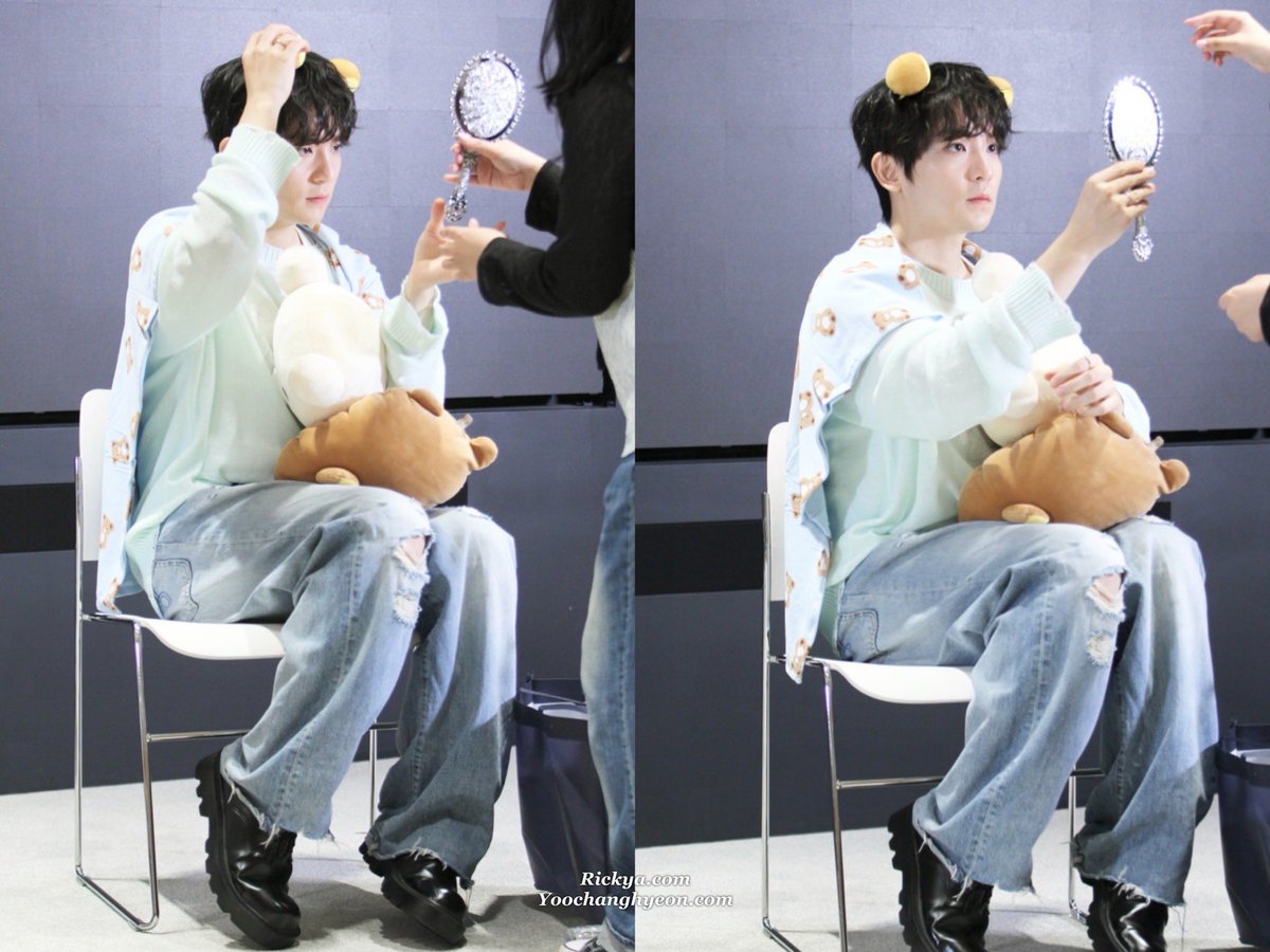 [PREVIEW] 250906 미니레코드 대면 팬사인회

체리팔이소년 미모 점검 단디 하실게요🍒😇
복슬복슬 가나디같았던 오늘 창현이💜

#틴탑 #리키 #틴탑리키 #TEENTOP #RICKY #CherryPie