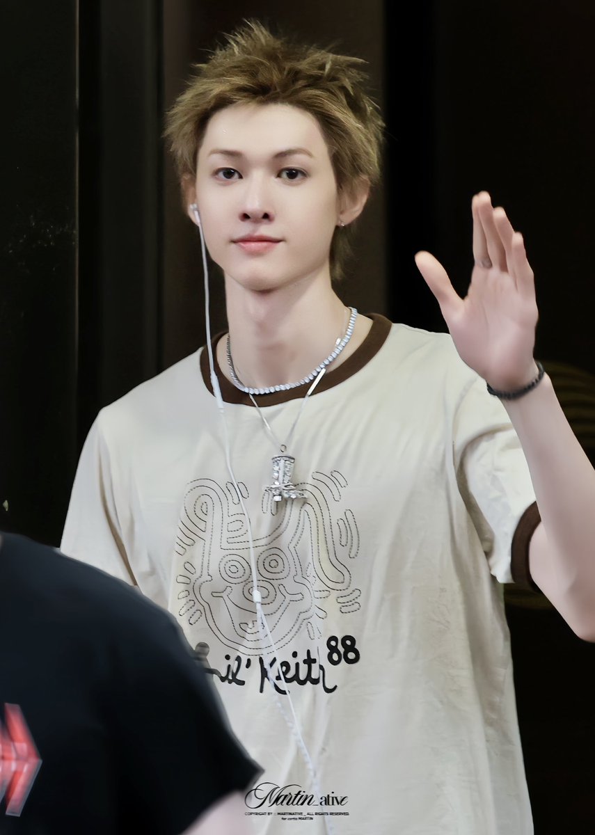 𝐦𝐚𝐫𝐭𝐢𝐧𝐚𝐭𝐢𝐯𝐞. tweet media