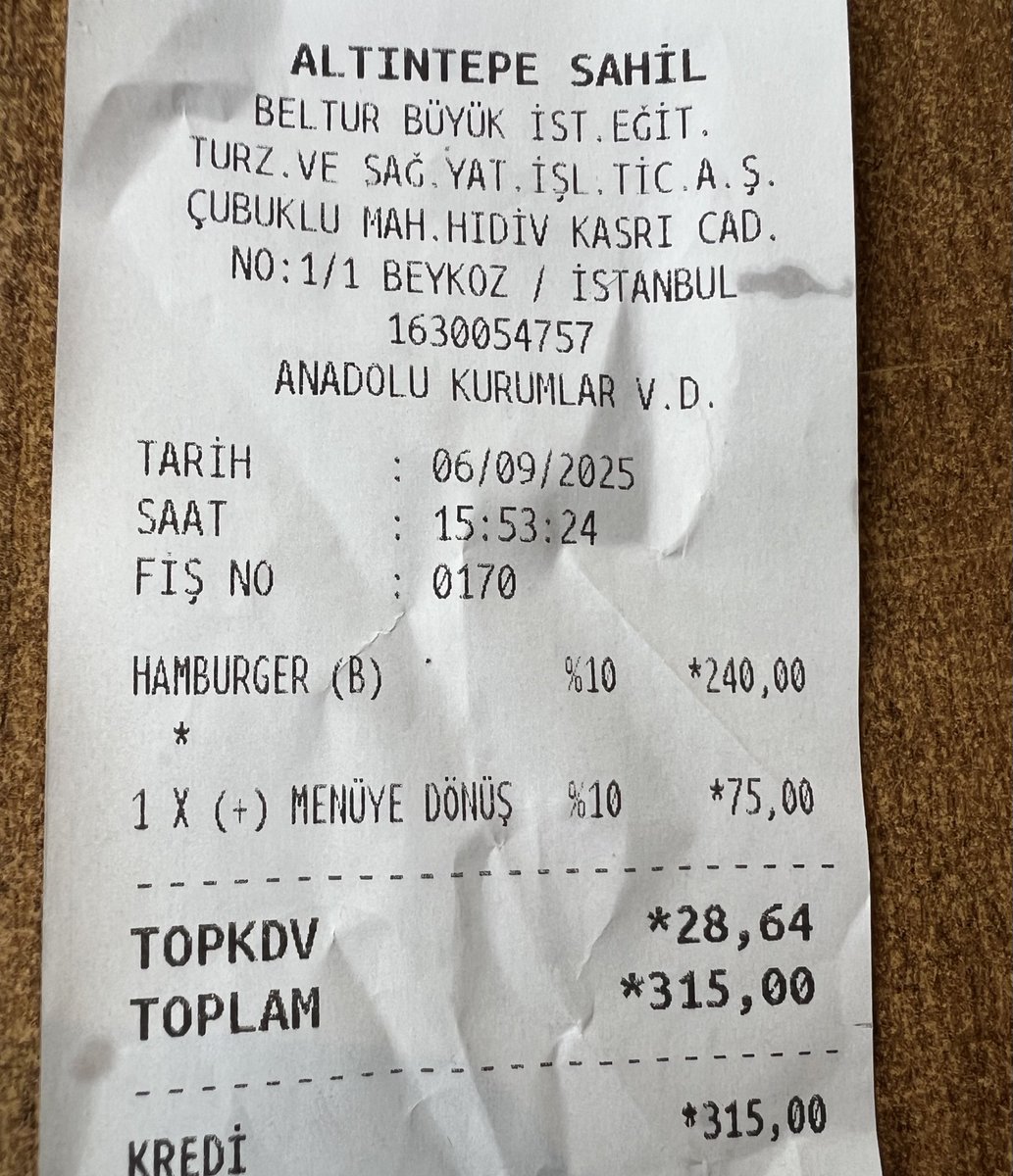 Sevgili İstanbullular “Beltur ile BugerKing ya da bezer ticari işletmelerin fiyatları neden aynı?” diye hiç sorumuyor mu?

<a href="/belturistanbul/">beltur</a> bir menü neden 315 TL sizde? Nasıl belediye işletmesi bu?