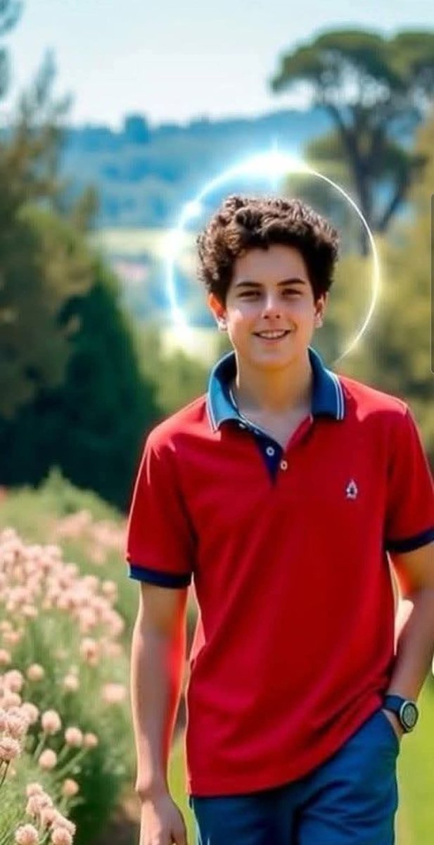 Dios nos regala Un Santo.
Oremos por #CarloAcutis
❤️🙏🙏🙏🙏🙏🙌🙌🙌🤍