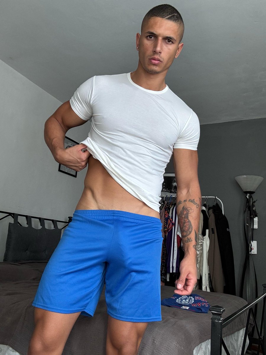 Hunk Cris tweet media