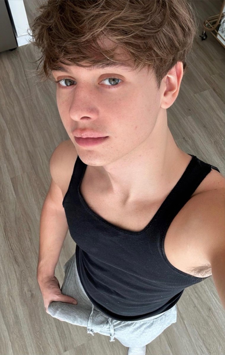 Hunk C tweet media