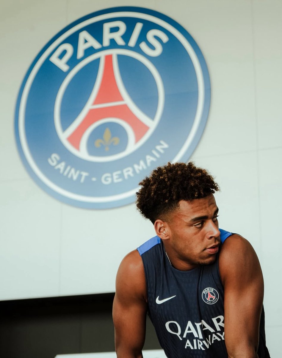 PSG Report (@psg_report) on Twitter photo 🚨🥇| JUST IN: Désiré Doué is set to be out of action for an estimated 3-4 weeks. <a href="/B_Quarez/">Benjamin Quarez</a>
The Frenchman is therefore ruled out for the following match:
14/09 PSG vs Lens 🏡
17/09 PSG vs Atalanta 🏡
21/09 Marseille vs PSG ✈️
27/09 PSG vs Auxerre 🏡
01/10 Barcelona vs PSG ✈️ 🚨🥇| JUST IN: Désiré Doué is set to be out of action for an estimated 3-4 weeks. <a href="/B_Quarez/">Benjamin Quarez</a>
The Frenchman is therefore ruled out for the following match:
14/09 PSG vs Lens 🏡
17/09 PSG vs Atalanta 🏡
21/09 Marseille vs PSG ✈️
27/09 PSG vs Auxerre 🏡
01/10 Barcelona vs PSG ✈️
