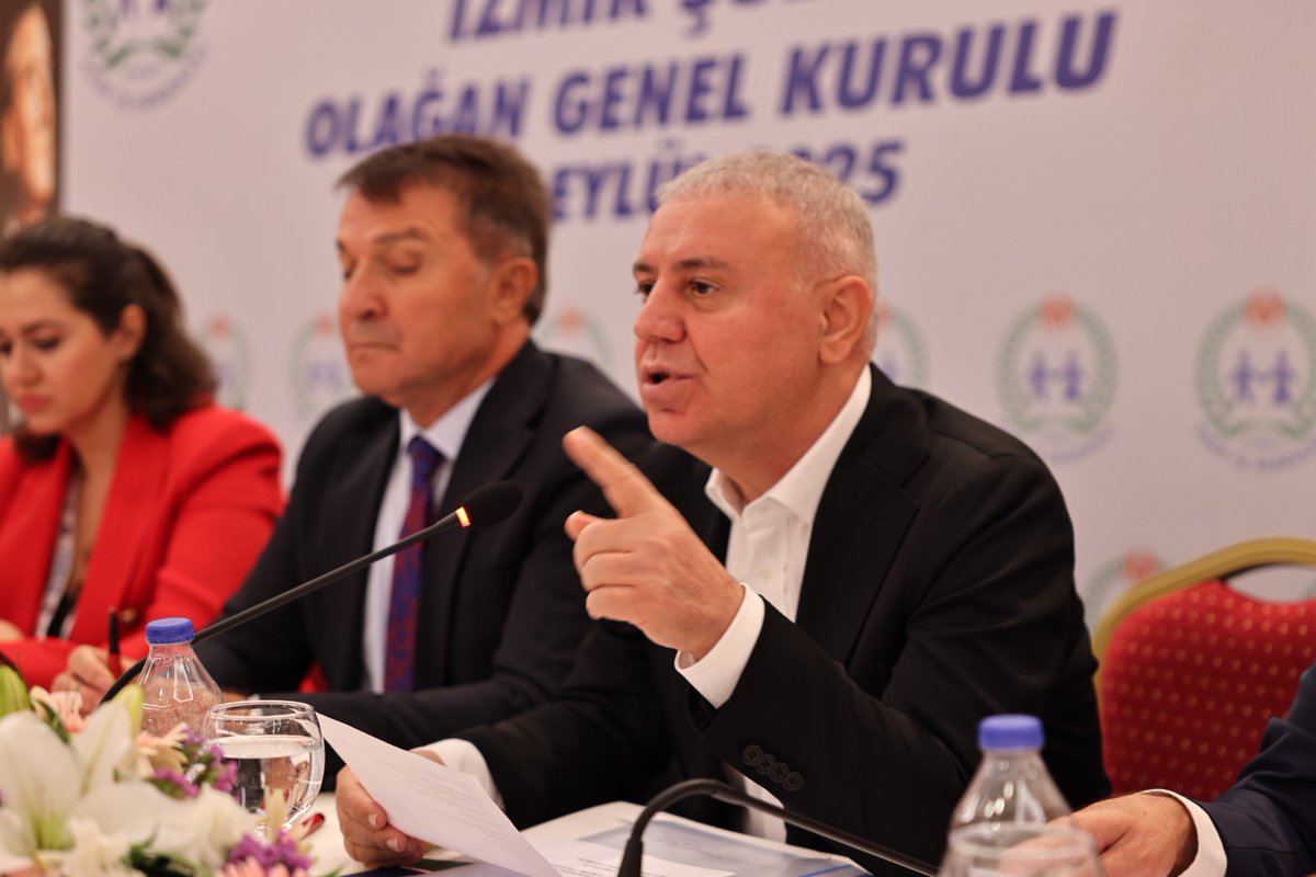 📍Sendikamız İzmir Şubesinin Olağan Genel Kuruluna katılarak, büyük Koop-İş ailesinin birlik ve dayanışma ruhunu paylaşmaktan onur duydum.

Genel kurulun açılışında yaptığım konuşmada Kamu Çerçeve Protokolü sürecinde yaşadığımız zorluklara rağmen masada ve alanlarda kararlı bir