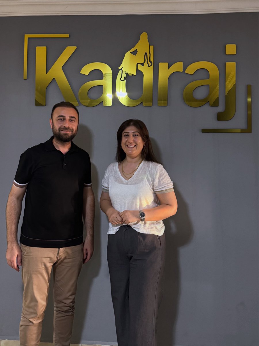 TGK Genel Başkanı Görük’ten Kadraj’a ziyaret
Türkiye Gençlik Konseyi (TGK) Genel Başkanı Mekan Görük, Kadraj Dergisi'nin yeni ofisini ziyaret etti. <a href="/mekangoruk/">Mekan Görük 🇹🇷</a> <a href="/haticeturkan/">Turkan Hatice</a> 
👉🏿 kadrajdergisi.com/haber/tgk-gene…