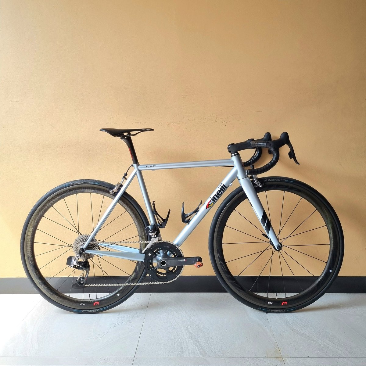 fix_fixed's tweet image. Frameset roadbike 
Cannondale black inc edition 19jt sz 50
Cannondale six13 18jt sz 48
Colnago lux dream 16jt sz 52
Cinelli nemo tig columbus spirit 18jt sz 51
#fnfjb
