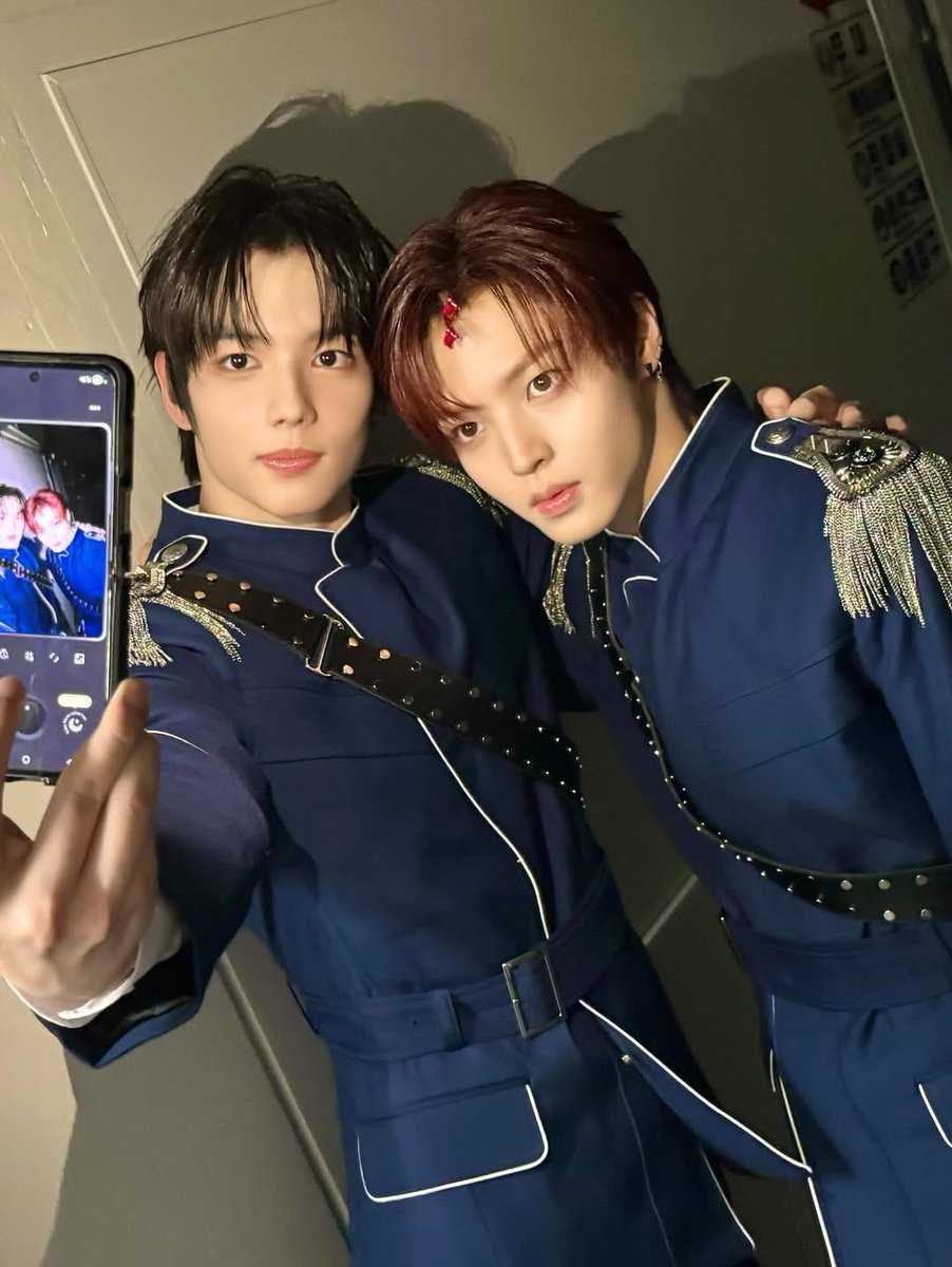 Lee_R__'s tweet photo. 🤭好き〜 #MinSho 💘
#HAMIN #KASSHO #SMTR25 https://t.co/WvhnIXgJOc