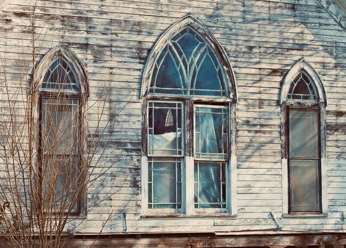 mcguire_marline's tweet image. Saturday, 6th September

Today&apos;s Daily Picture Theme is &apos;Triangular&apos;

RT or reply with your own photo

Tomorrow&apos;s theme will be &apos;Unusual&apos;

#DailyPictureTheme 
#triangular shaped stained glass