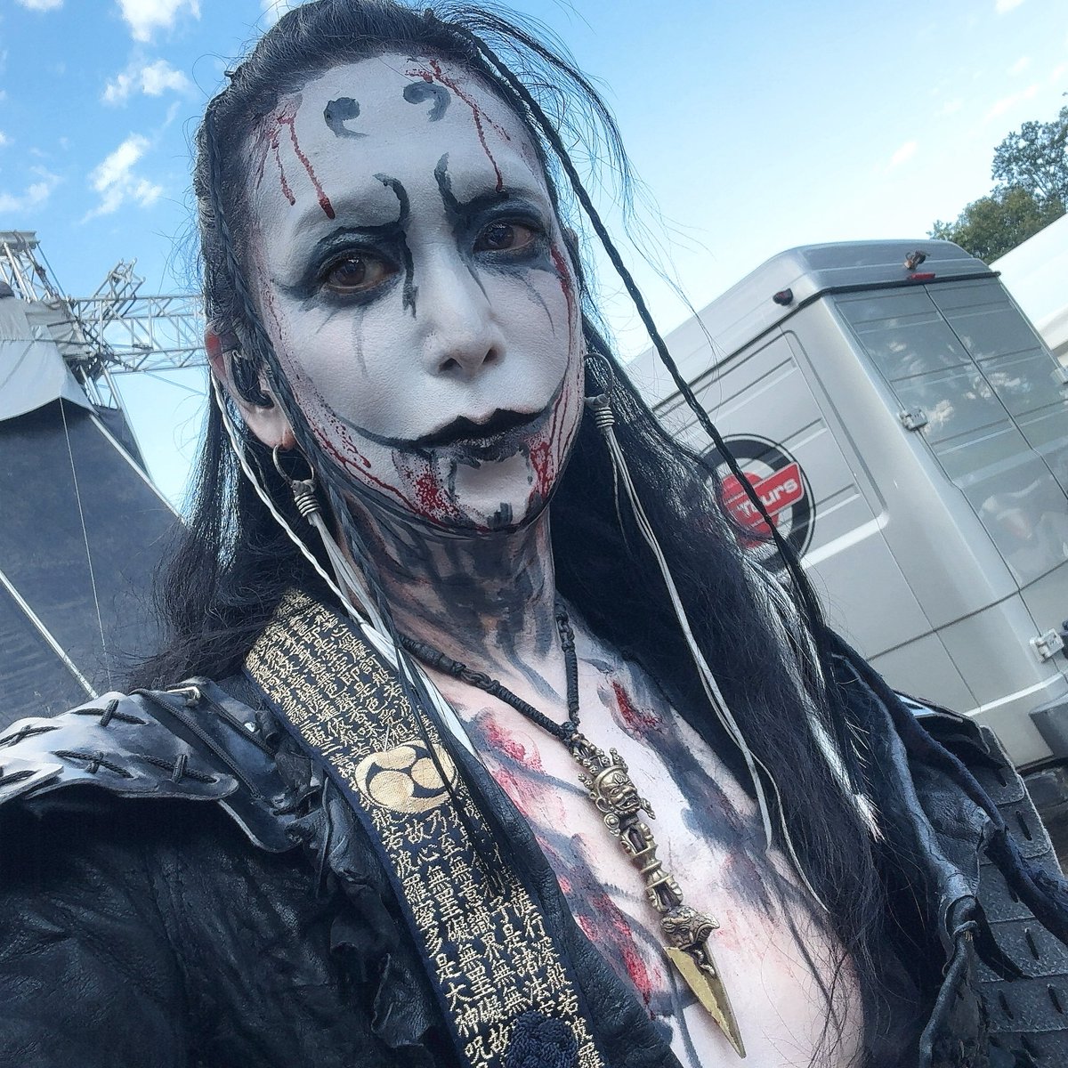 Tomorrow I will be in Shinjuku, Tokyo for a Sigh in-store event and a public recording for WRP👻🎸👹
明日は新宿のディスクユニオンでインストア！Sighリリース記念とWRPの2本立て👻
その前に今宵も0時からWRP📻
明日、ちゃんと聞いたから聞きますからね👹FM Okinawa &amp; ラジコにて！