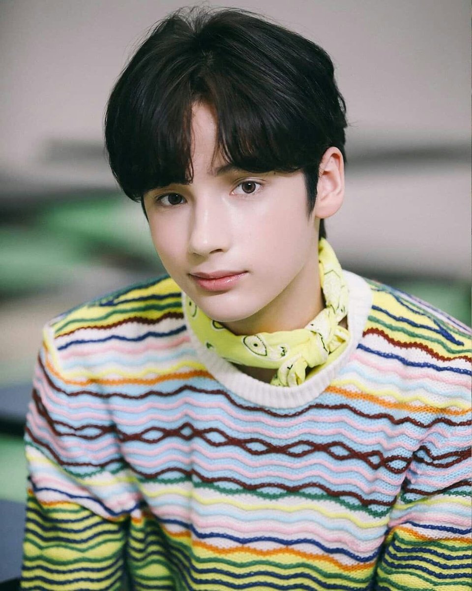 fa4ryji's tweet image. first concept                       latest concept