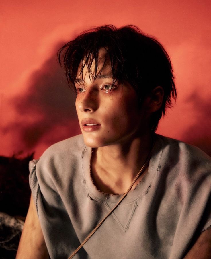 fa4ryji's tweet image. first concept                       latest concept