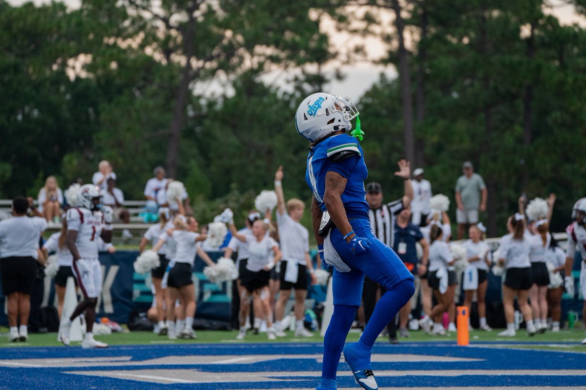 Gameday 🔵🟢
Can’t wait to watch our guys fly around!! #ARETE