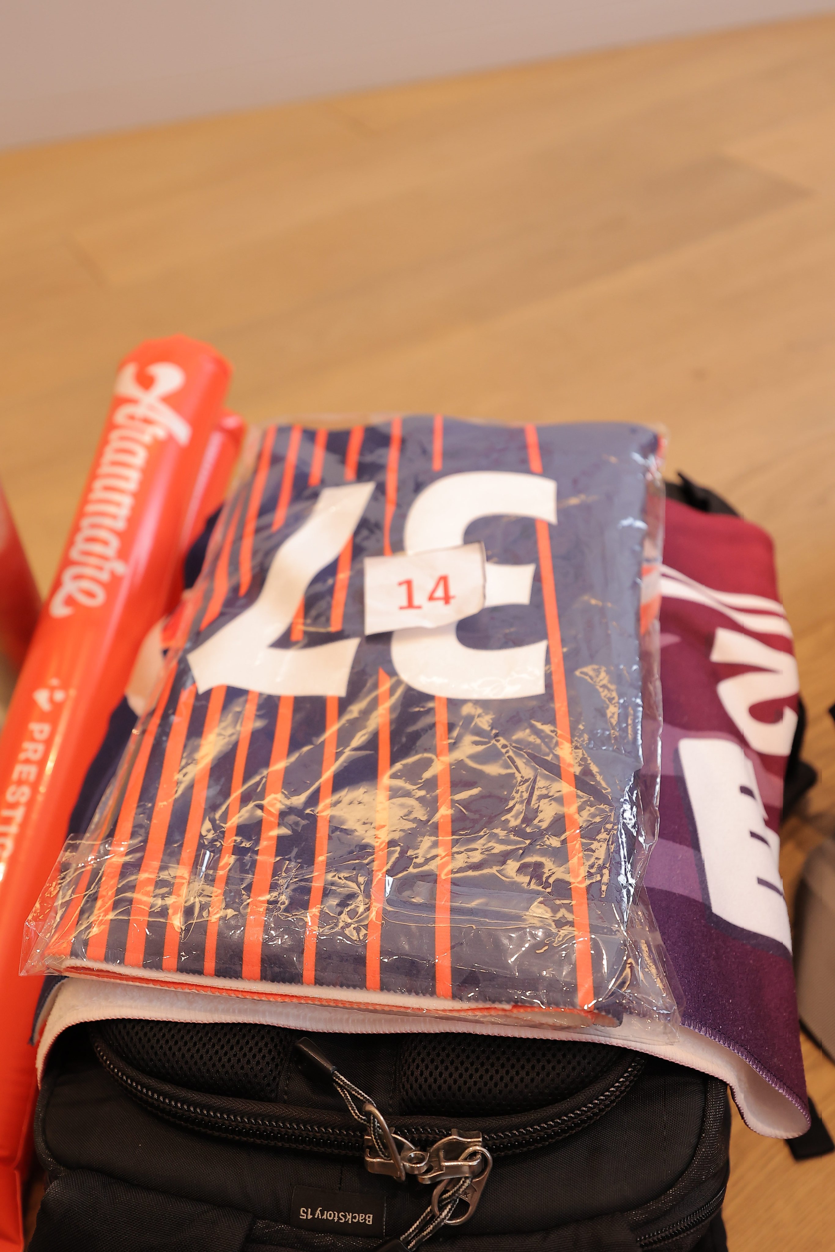 ワンエン UNITE FC抽選会 サイン入りタオル