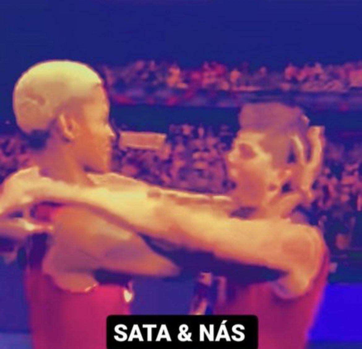 twittbru's tweet photo. de um lado a sylla de outro antropova https://t.co/8XrJRbP7RU