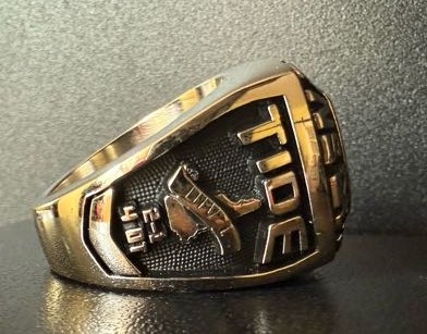 Hardware is in!
They say diamonds are forever, and so is the memory of our victory. This ring isn't just jewelry; it's history.

#4OT
#2-1
#NHD1Champions2025
#RollTide