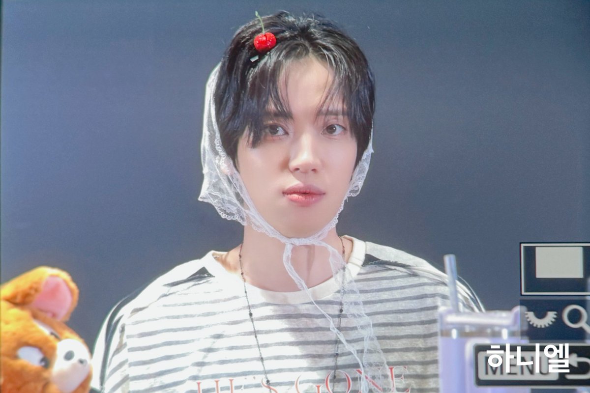 HA_NIEL's tweet photo. 250906 미니레코드 팬사인회 미리보기
#틴탑 #니엘  @TEEN_TOP @NIEL_ELNDENT 🍒 https://t.co/duTEBYUexI