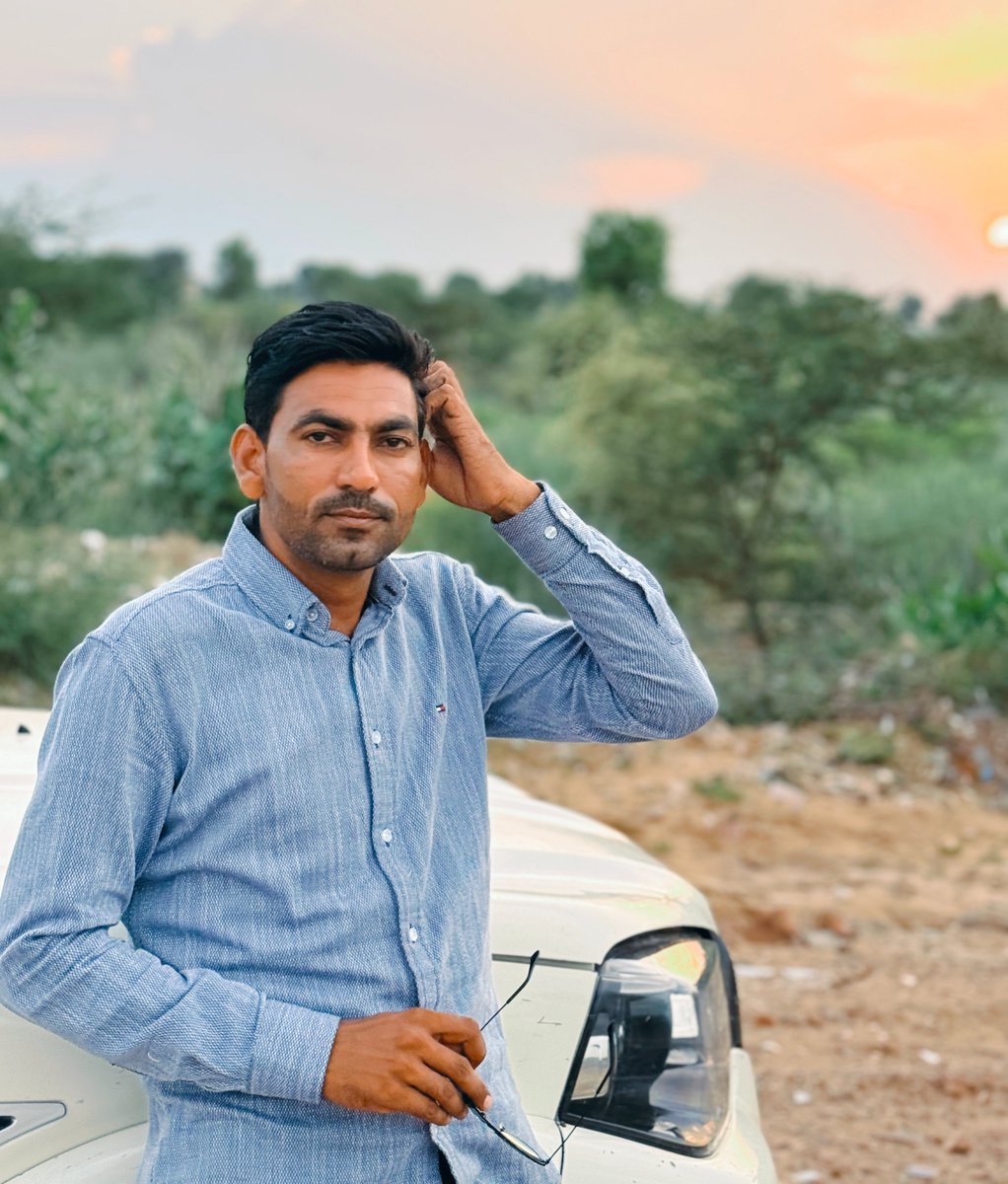 ChoudharyGp8's tweet image. खुद से बड़ा कोई प्रोजेक्ट नहीं....👹
Build yourself, Beat yourself,Become unstoppable...!

#SelfGrowth #BossMode #LifeUpgrade