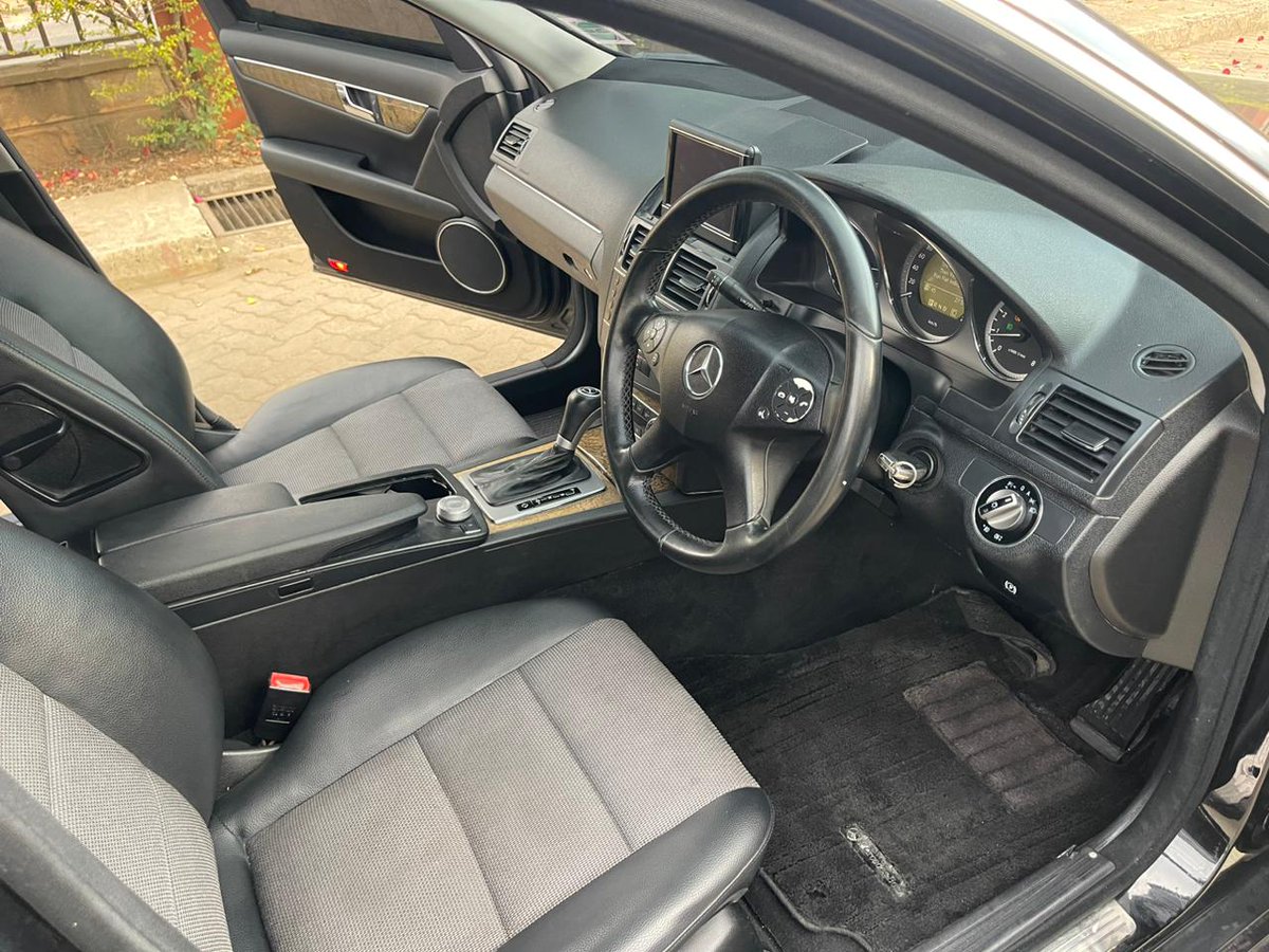 Torick Motors (@torickmotors) on Twitter photo Mercedes Benz C200 – 2011
The perfect balance of class & comfort.
⚡ 1800cc Petrol Engine – smooth drive, efficient power
💎 Clean unit – well maintained
👌 Buy & Drive luxury at its best
💵 KES 1.37M
Step into the Benz lifestyle without breaking the bank. 🖤 Mercedes Benz C200 – 2011
The perfect balance of class & comfort.
⚡ 1800cc Petrol Engine – smooth drive, efficient power
💎 Clean unit – well maintained
👌 Buy & Drive luxury at its best
💵 KES 1.37M
Step into the Benz lifestyle without breaking the bank. 🖤