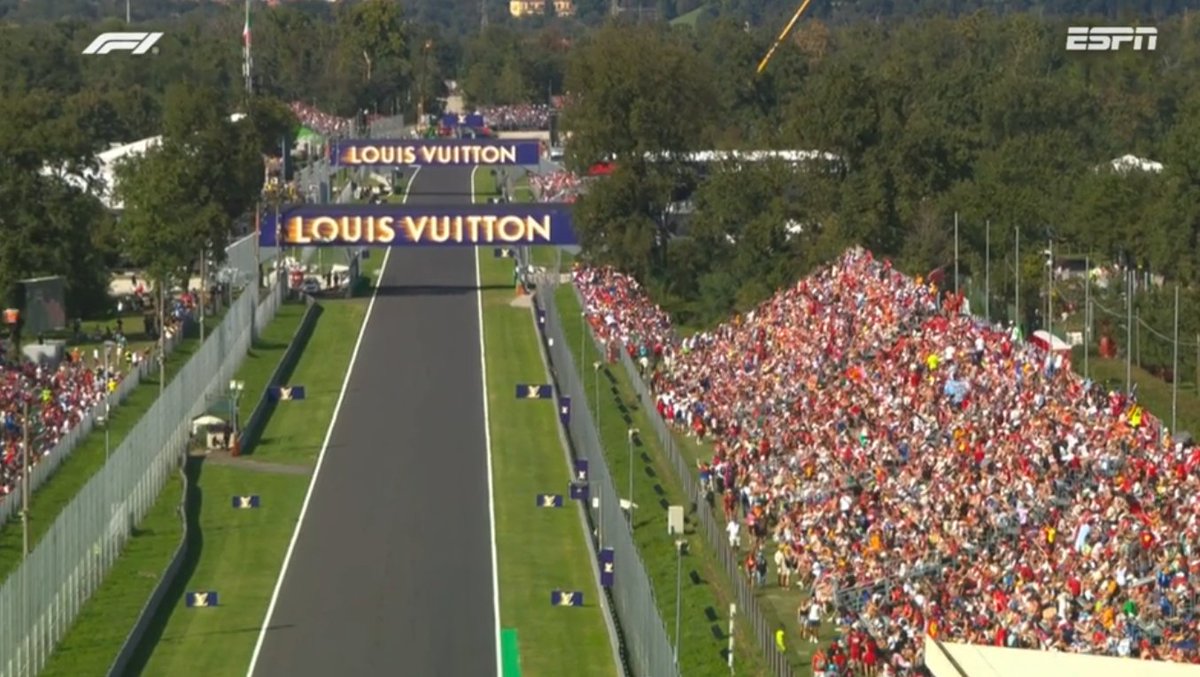 #F1 🇮🇹 #ItalianGP ⏱️

Listos para vivir la 16° Clasifica del año... ni mas ni menos que en el templo de la velocidad... Monza! 

Venimos de un dominio de Norris en FP2 y FP3... y sesiones muy apretadas!
