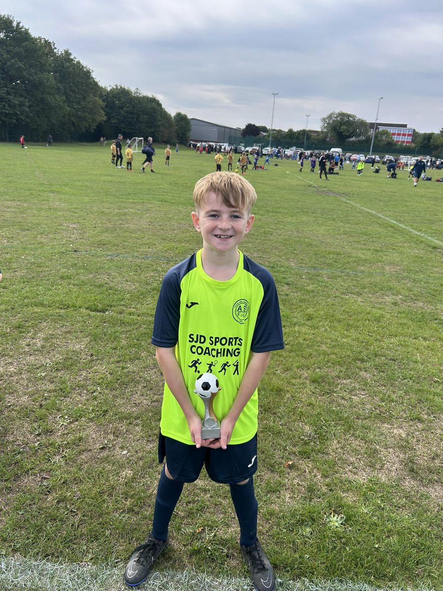 First game for his new Saturday side. Man of match and a goal ⚽️ proud
