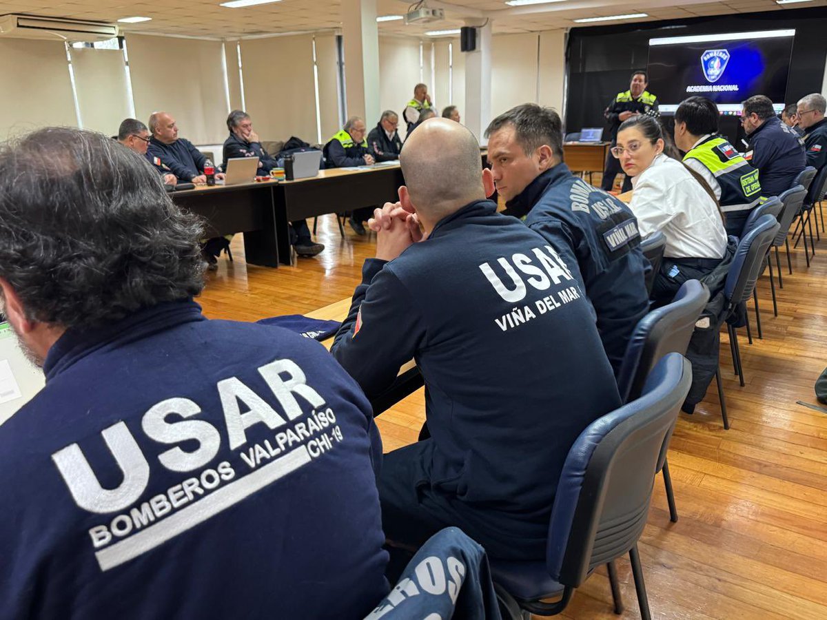 SNOBomberos's tweet image. #USAR en las instalaciones de la @ANB_Chile se desarrolla este fin de semana por parte del GTO USAR el “Taller Proceso de Acreditación y Reacreditación Nacional para Grupos USAR”. Asisten integrantes de los USAR Nacionales quienes tienen perfil de Mentor y Líder de Acreditación.