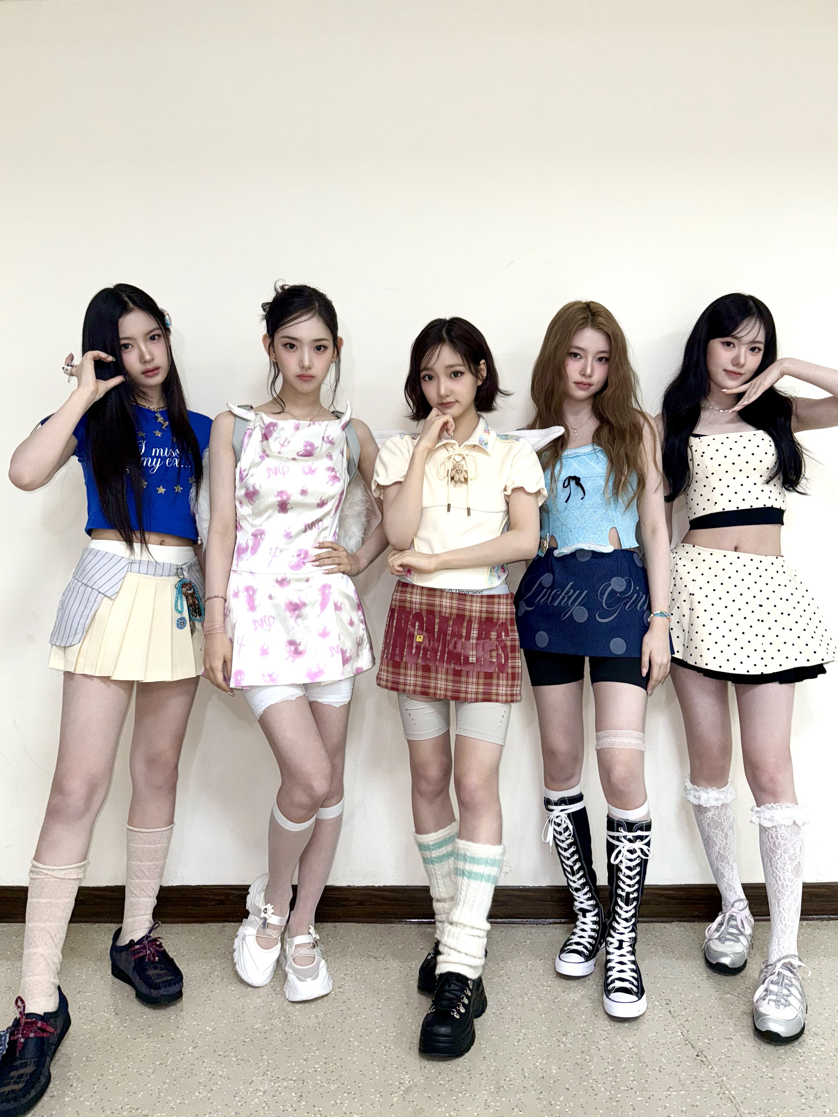 G0KxmO1a8AAdssb?format=jpg&name=4096x4096