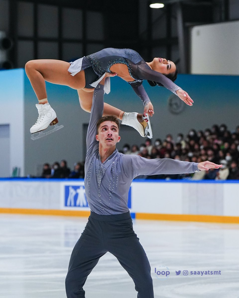 InTheLoPodcast's tweet photo. The other half of the pairs field who competed the pairs short program at Kinoshita Group Cup 🤩
#ValentinaPlazas / #MaximilianoFernandez 🇺🇸
#DariaDanilova / #MichelTsiba 🇳🇱
#IsabellaGamez / #AleksandrKorovin 🇵🇭 https://t.co/KvMHqUKc8v