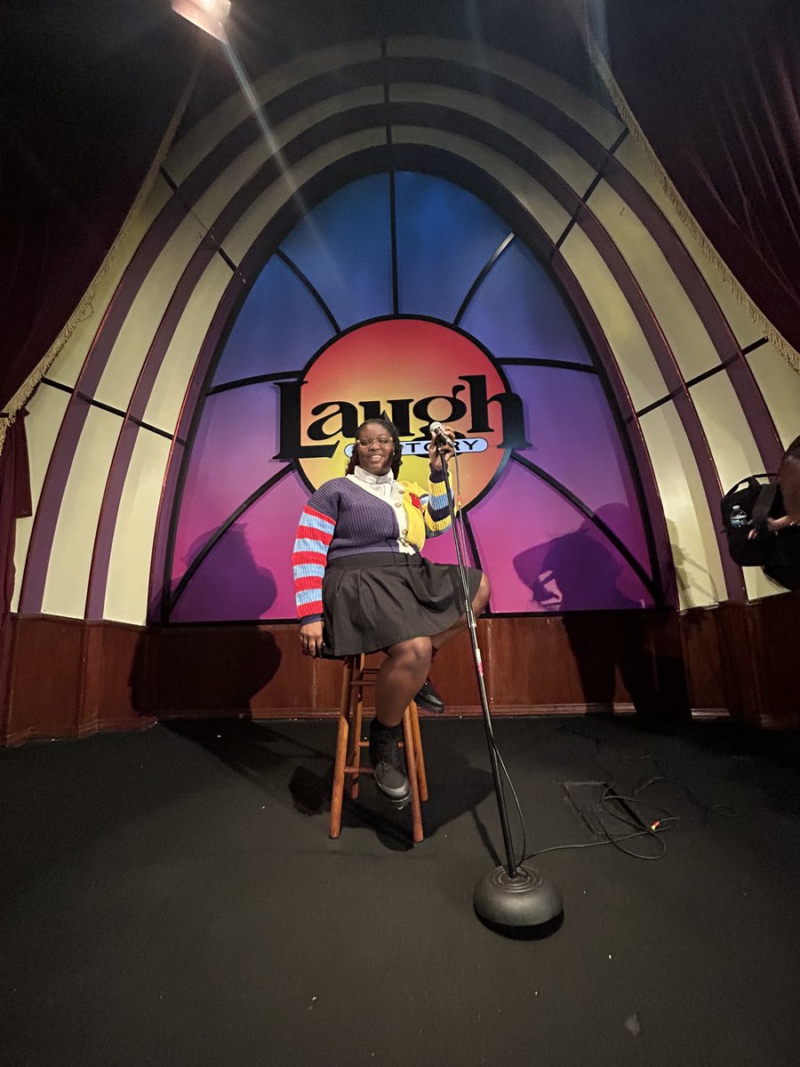 QueenOfCleanComedy tweet media