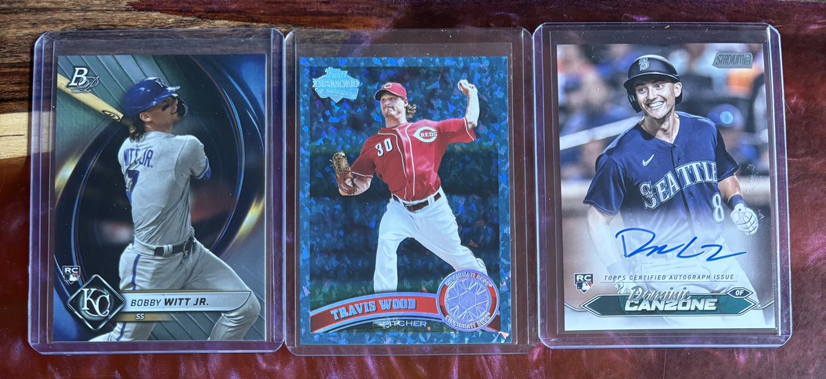 Stack Stuffers

Baseball Lot. Comped to $65+ this morning. 

Take for $45

1st pic $1 each
2nd pic $2 each
3rd pic $3 each 
4th pic $4-6