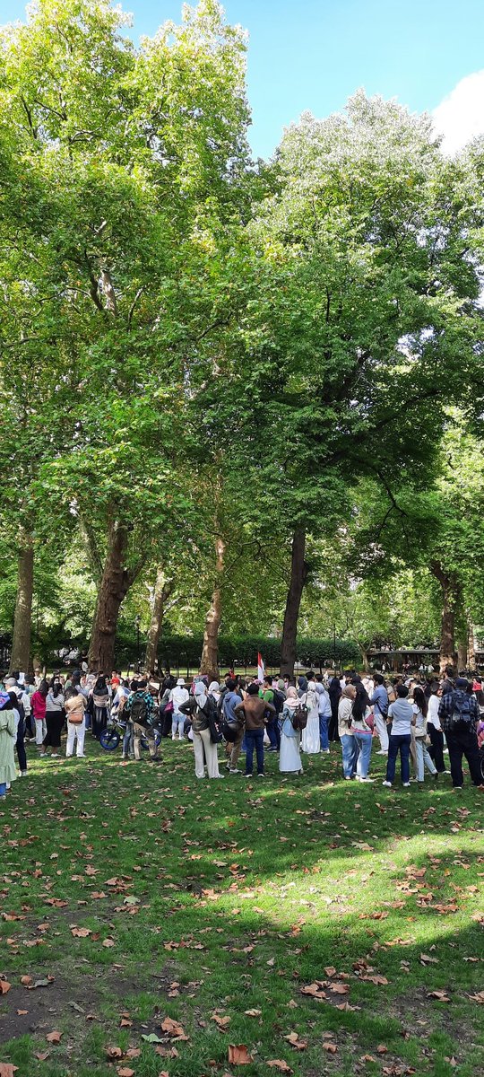 <a href="/barengwarga/">Bareng Warga - #BebaskanKawanKami</a> nambain dikit..