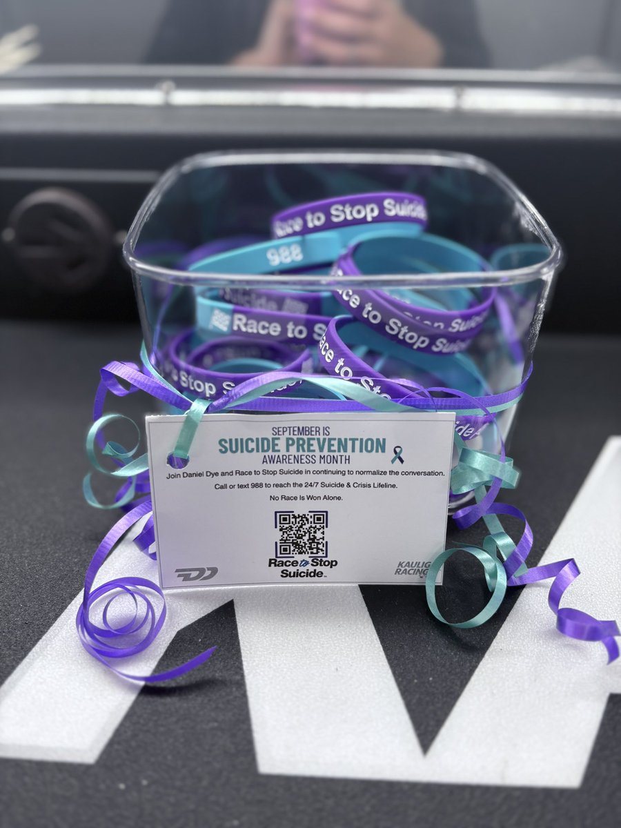 _SNBSports's tweet photo. September is Suicide Prevention Month.

@danieldye43 and his Race to Stop Suicide team is hard at work providing awareness!

#suicidepreventionmonth #racetostopsuicide https://t.co/iuoyn8pFIl