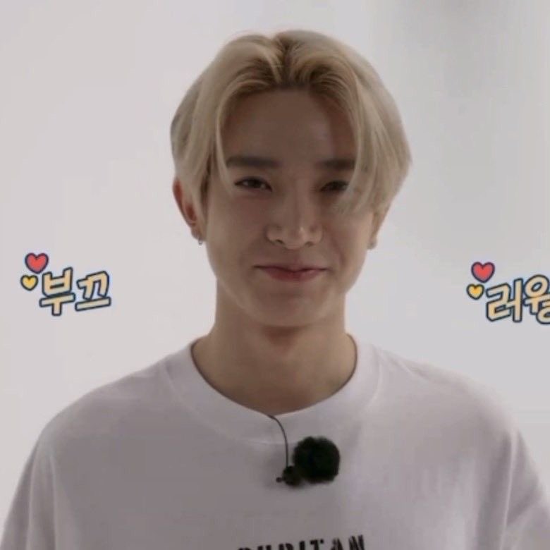 em EN⁷ tweet media