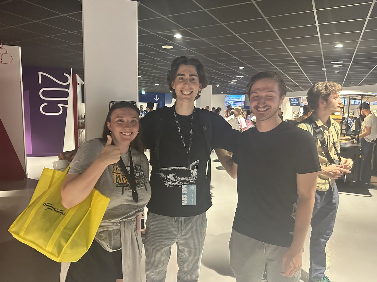 NipNipNo's tweet photo. So great meeting @npen01 - next time bring Chester 🐶 https://t.co/UM9NJwJybj