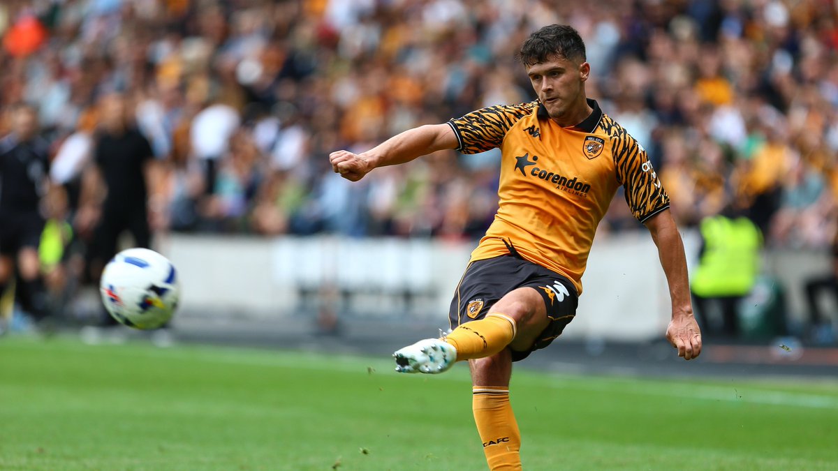 𝗗𝗜𝗗 𝗬𝗢𝗨 𝗞𝗡𝗢𝗪❓

No player in the Championship has produced more successful crosses than Hull City left-back Ryan Giles (nine) so far this season. 🎯

#HCAFC