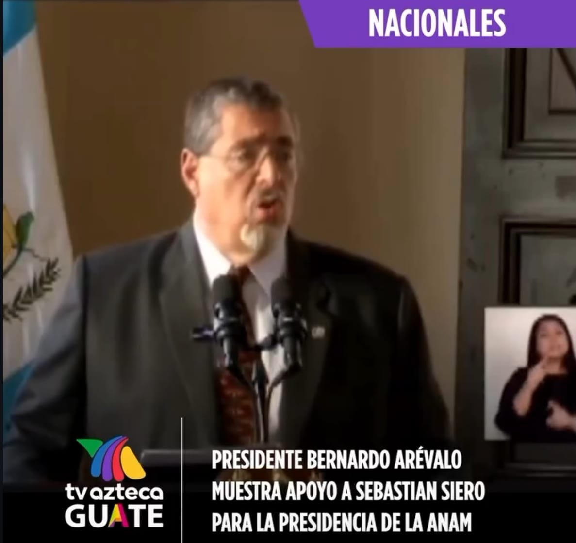 Todo mundo mijea a Barney y a los ajedrecistas

Me sobran pruebas y no me faltan dudas

P.D. Si Tibio Bernie rehuye de vetar la ley, y trata de hacerse el quite tirándole la papa a la CC, lo van a mijear aún más.