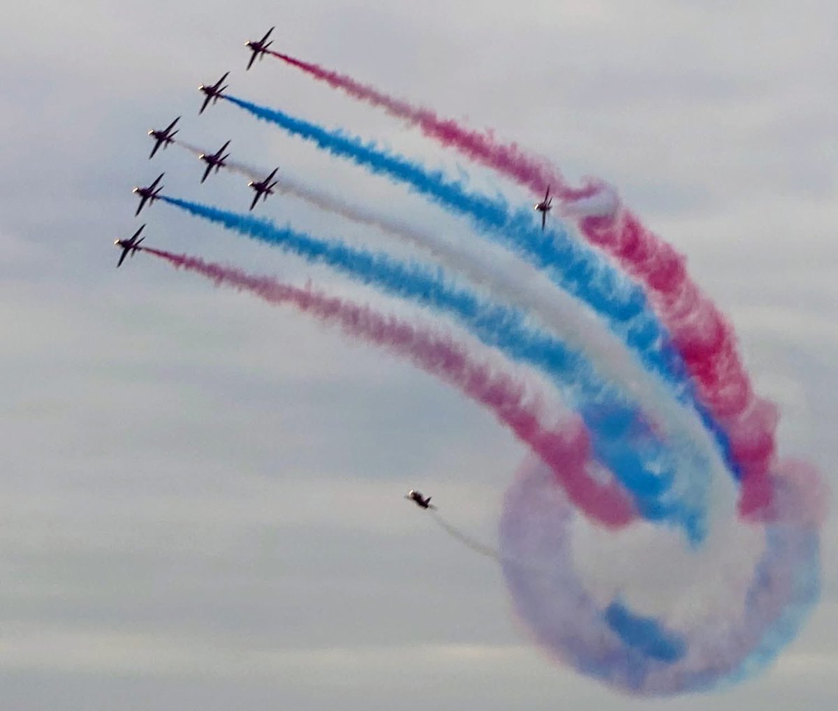 ACSAviation's tweet image. Absolutely incredible to watch the Red Arrows in action at The International Ayr Show today – a world-class display of precision and skill that never fails to impress.