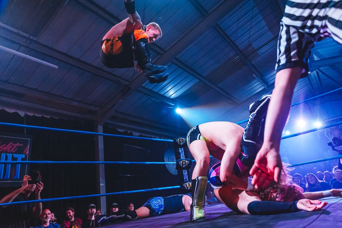 FRIDAY NIGHT GANGSTA SHIT!!!

BBBBLLLLAAAATTTT!!!!