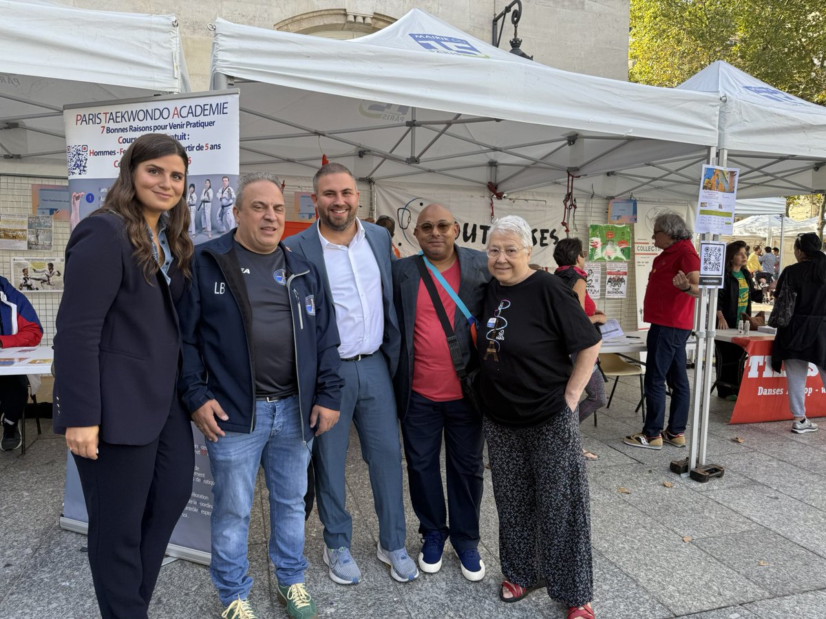 Très belle journée au Forum des sports du 15eme
Avec beaucoup de nouveau adhérent
<a href="/mairie15/">Mairie du 15</a>, <a href="/ozlem_orakci/">Ozlem Orakci</a> <a href="/AnouchToranian/">Anouch Toranian</a> <a href="/Karim_Ziady/">Karim Ziady</a>  <a href="/Philippe_Goujon/">Philippe Goujon</a>