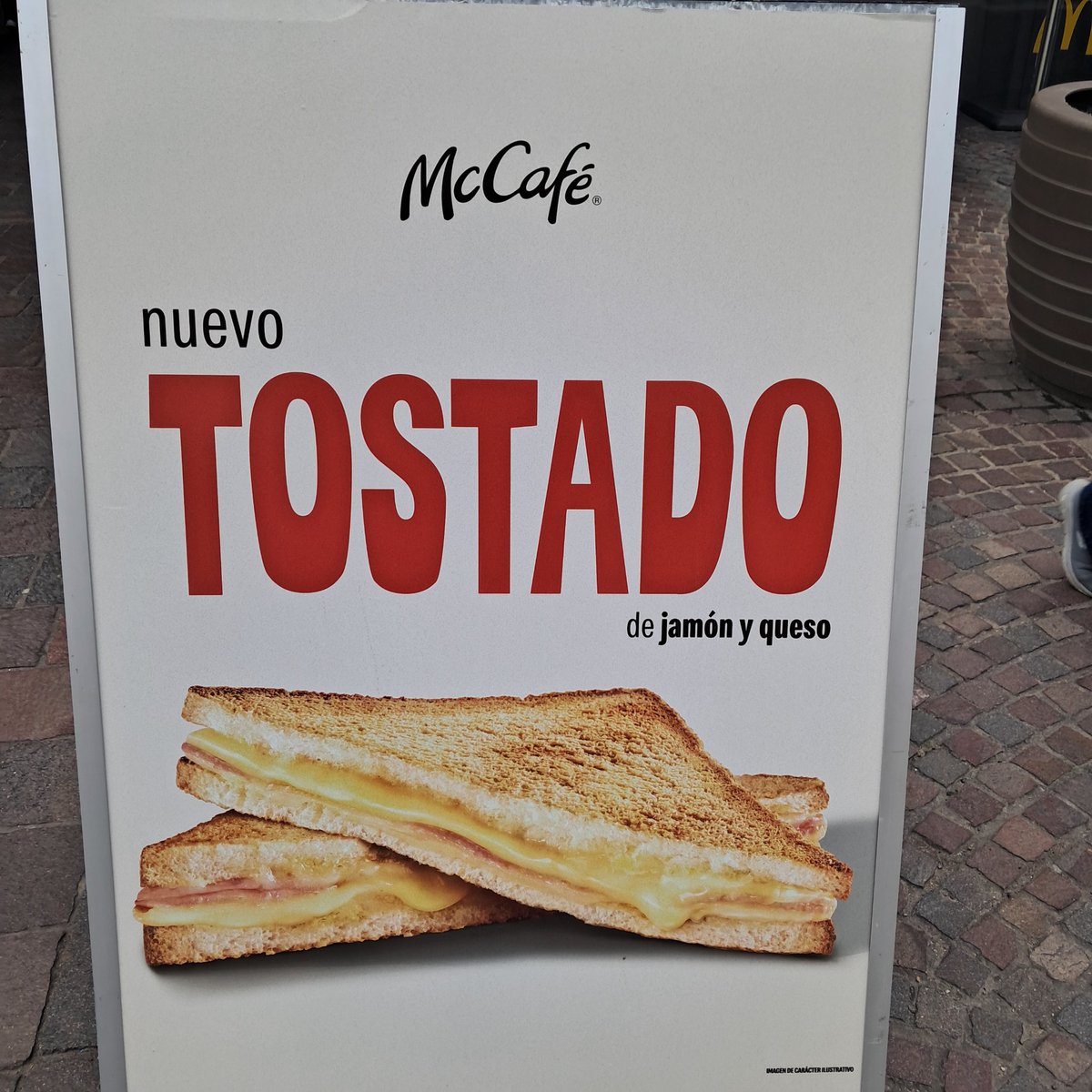 ¡Chicos! ¡Ahora que nos desprendimos de la cédula y vamos a tener un DNI, no se olviden de ir por un tostado de jamón y queso a la tarde y si hace calor nos metemos en la pileta, nos clavamos unas facturas, después unas Patys, y a la noche nos volvemos en colectivo!