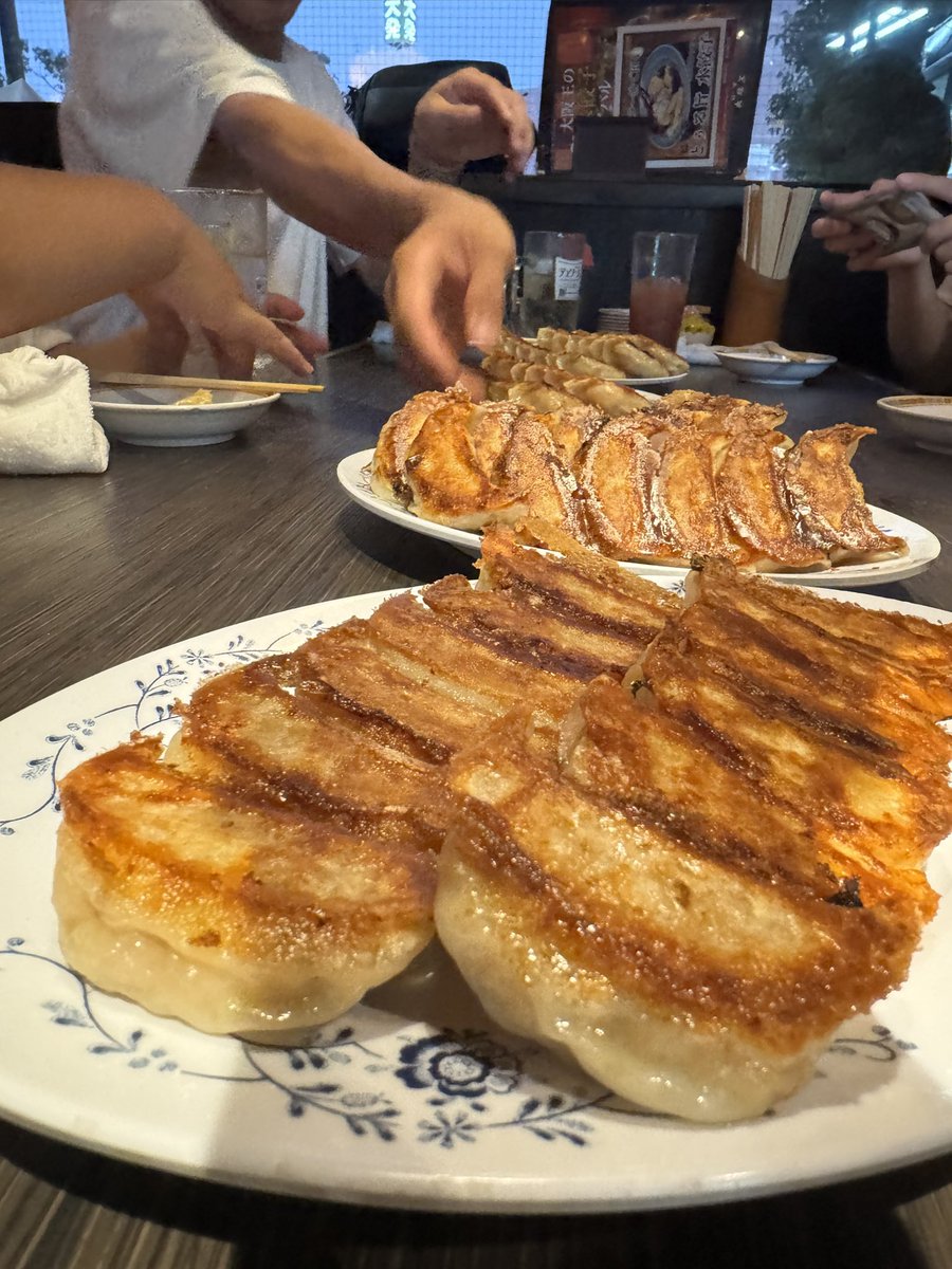帰宅しました！！！！！

今日は大阪王になってしまいました！！！！！！！！

色々話せたてほんまに楽しかったです！！！！！