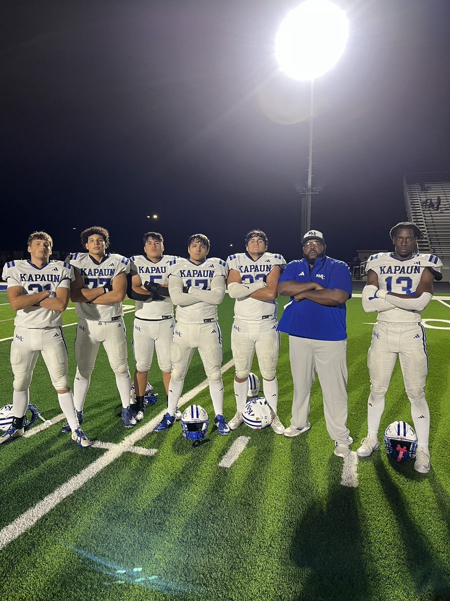 PIAthletes's tweet photo. 1 Down 12 To Go 💪🏿🏆🏁 #RollDeep https://t.co/EjbQch1aVr