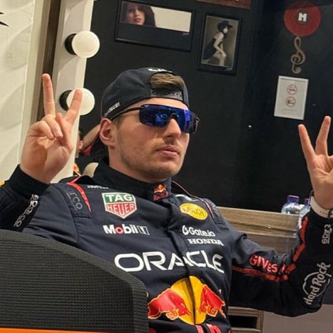 elmejordelresto's tweet photo. POLE DE MAX VERSTAPPEN EN MONZA!!!

#F1 #ItalianGP 🇮🇹 https://t.co/3yqRDu6gpz