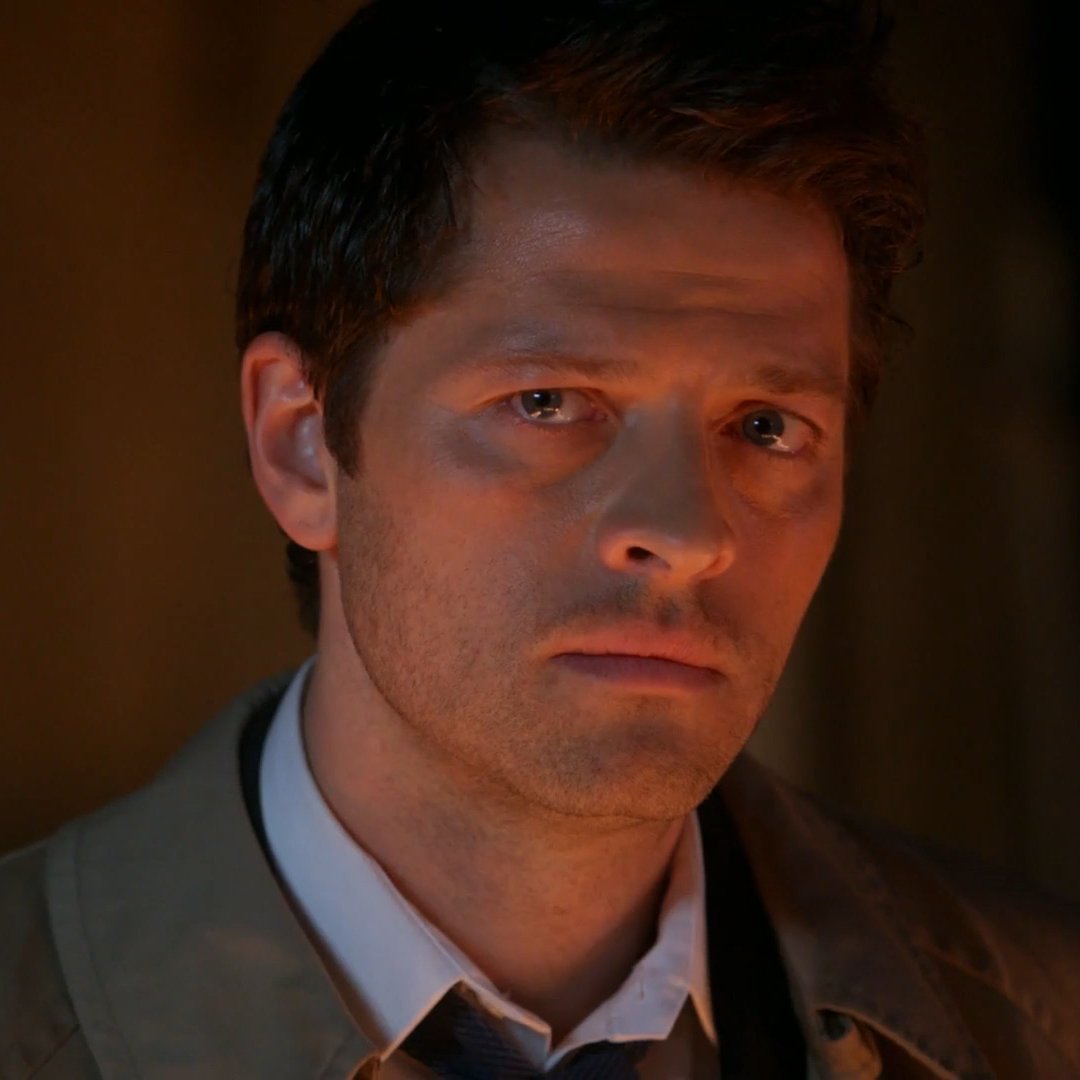 620에서 딘이 "난 거기에 있었어 넌 어디 있었지?" 라고 하는거 듣고 자기가 딘 등지고 갔던 과거 떠올리는 캐스 표정 변화 봐... 저 미세한 차이가 진짜 하 ㅜㅜ