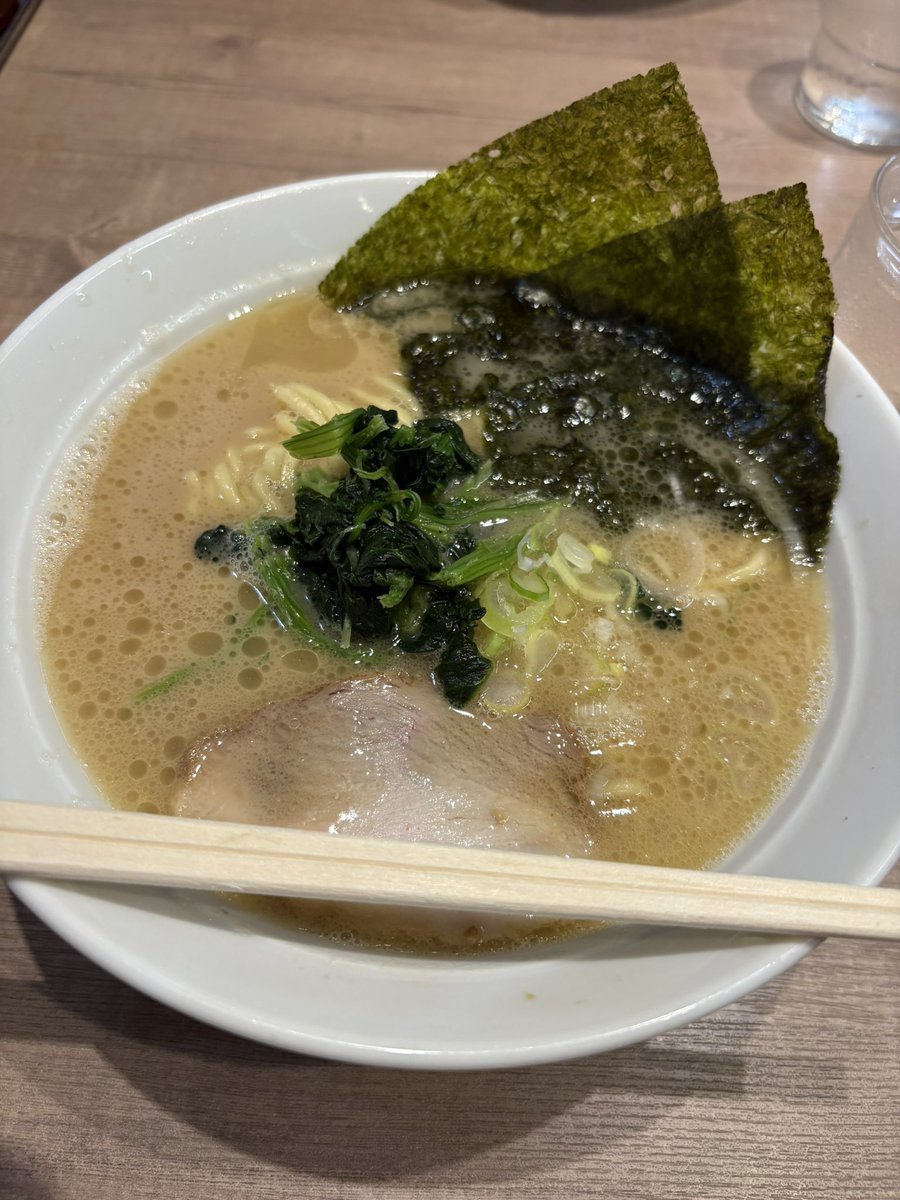 君たち食べ過ぎじゃない？
こんな時間に食うとは🍜
