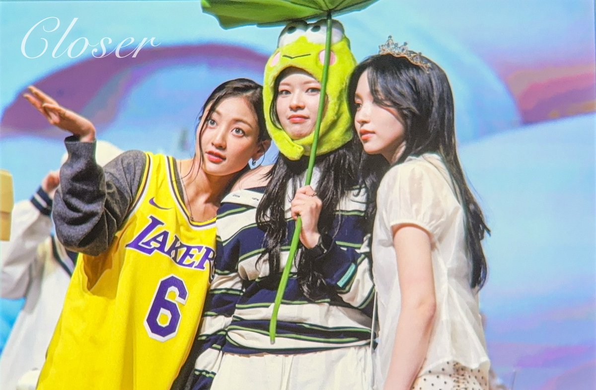 250907 팬싸

귀여운 3명💘

#TWICE #트와이스 #정연 #JEONGYEON #ジョンヨン #지효 #JIHYO #ジヒョ #미나 #MINA #ミナ