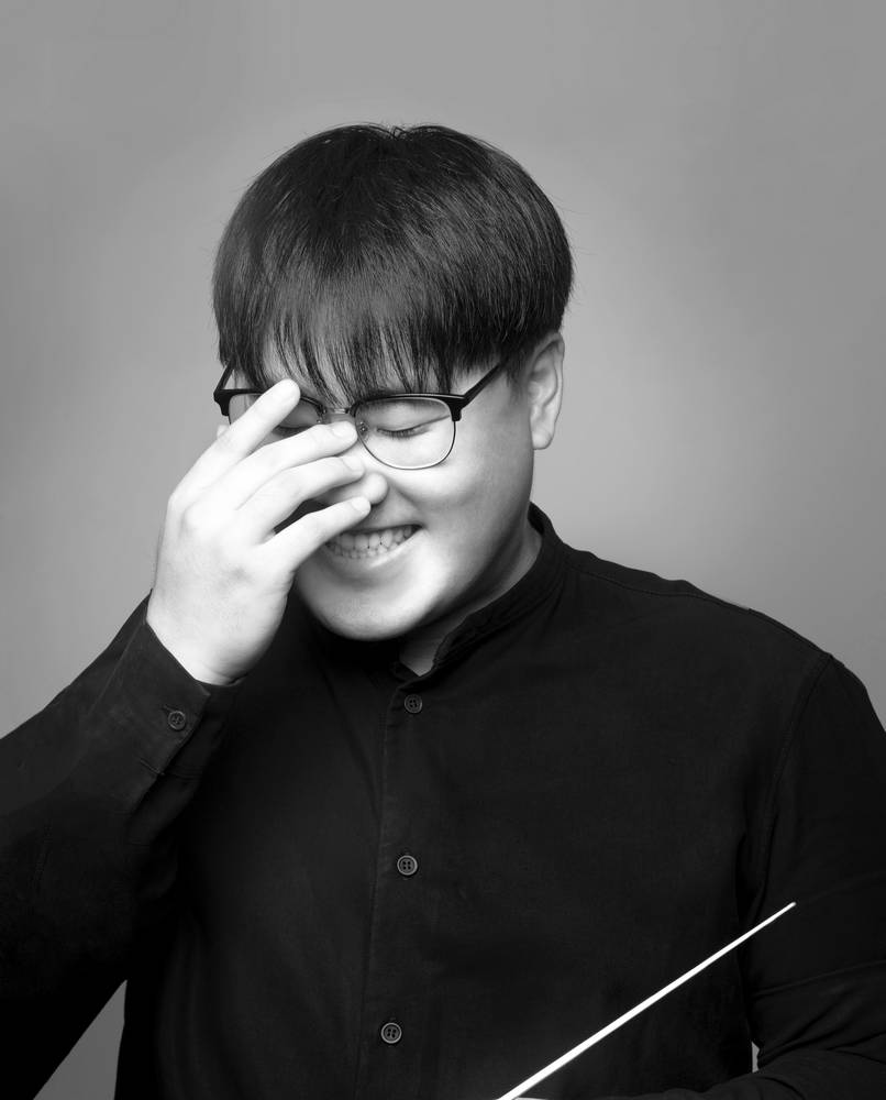MZukernik's tweet photo. Here are the finalists of the II International Ferenc Fricsay Conducting Competition — congratulations!

Nicoló Azzena
Vivian Wing Wun Ip
Misha Shekhtman
Hyunsik Shin

Don’t miss it — 07 September at 11:00 AM (CET)! 
Catch us live tomorrow: https://t.co/kL5viRrA45! https://t.co/MzGW0NGR1g