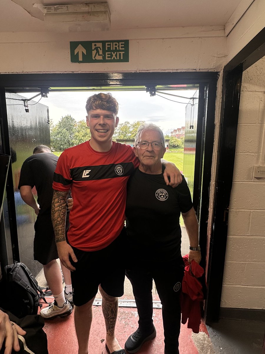 Thorniewood United FC tweet media